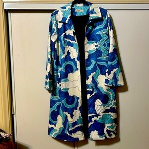 Knee length coat. Light weight.